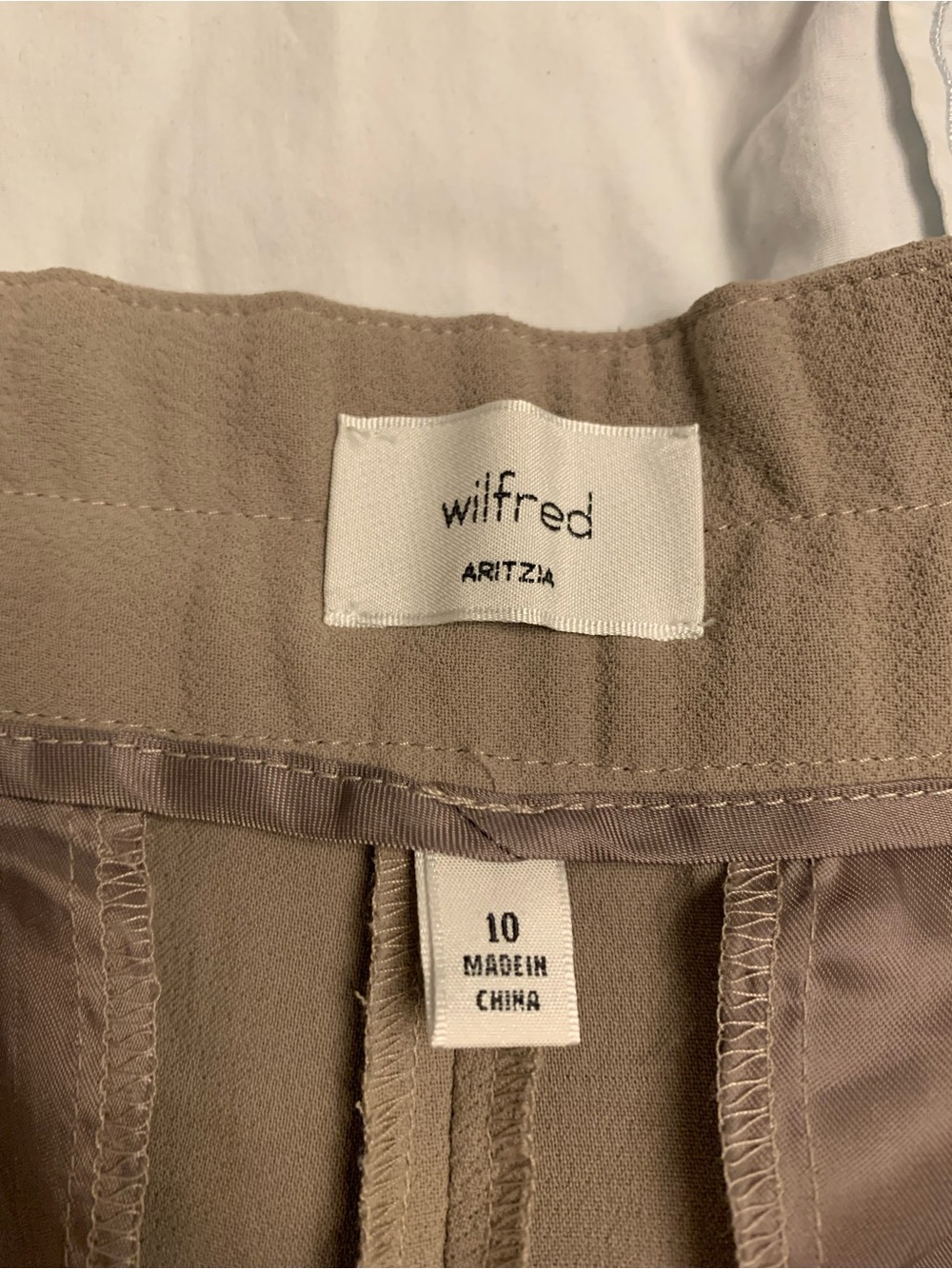 Aritzia Wilfred Women's Pants in Taupe